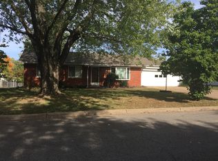 20 Willow Ln, Lebanon, MO 65536
