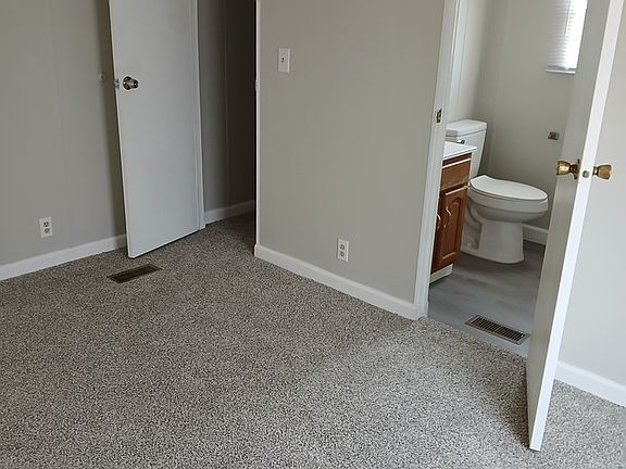 4th image of 2524 Commonwealth Dr Lot 49