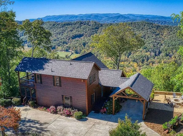 158 Snake Nation Overlook, Blue Ridge, GA 30513