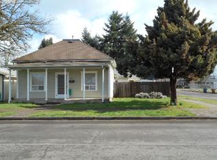 920 Kalmia St, Junction City, OR 97448