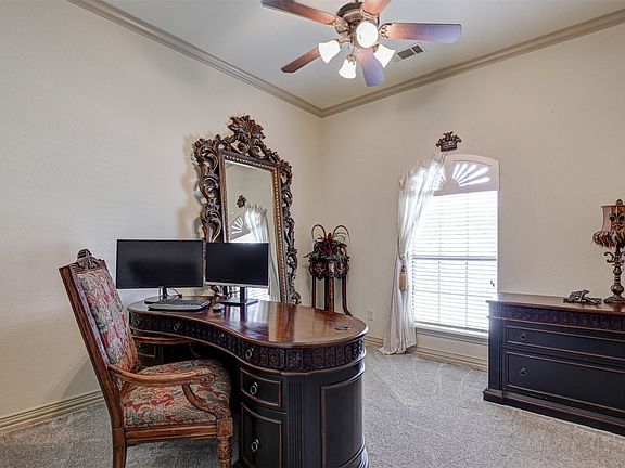 4th image of 2141 Farrington Ln