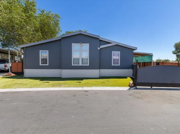 3300 15th St W Space 40, Rosamond, CA 93560