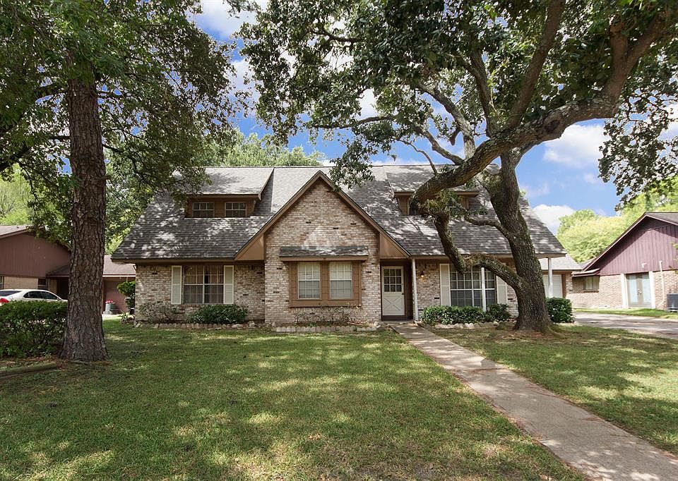1st image of 7511 Antoine Dr