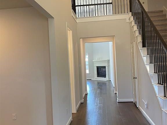 2nd image of 6903 Crane Ct