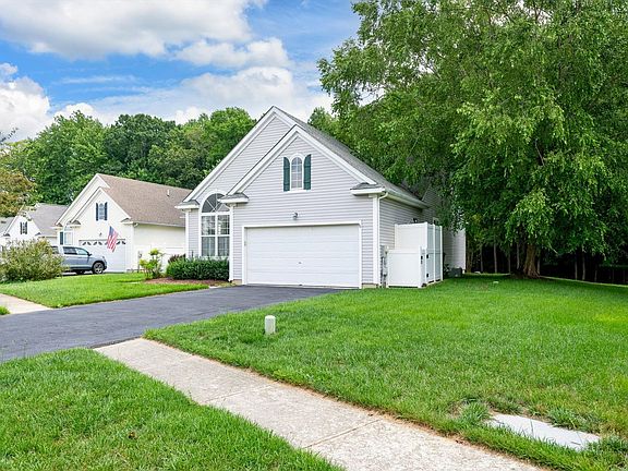 3rd image of 9 Penhurst Ct