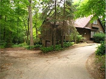 2nd image of 4994 Meadowbrook Ln