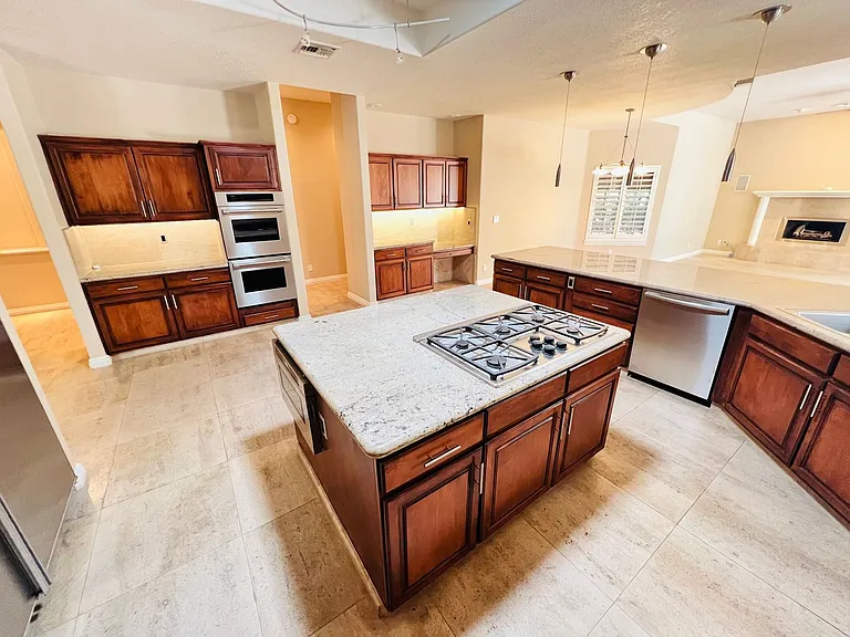 7408 Silver Palm Ave — Photo 24
