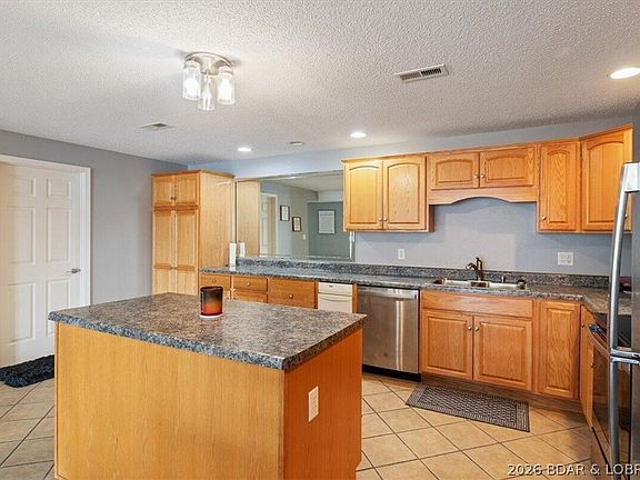 5th image of 783 Winn Rd #5B