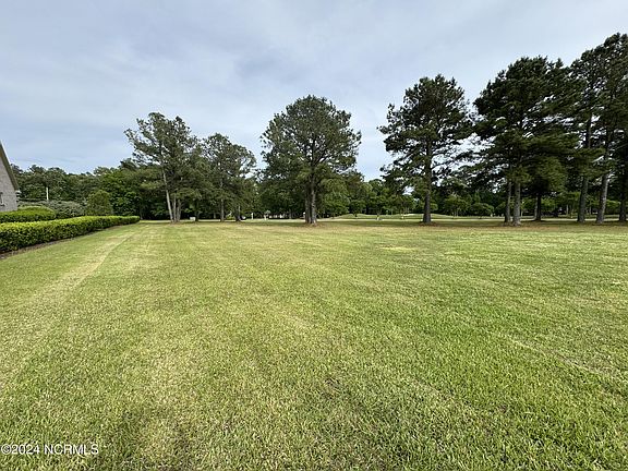 2nd image of 9 Lakeside Drive