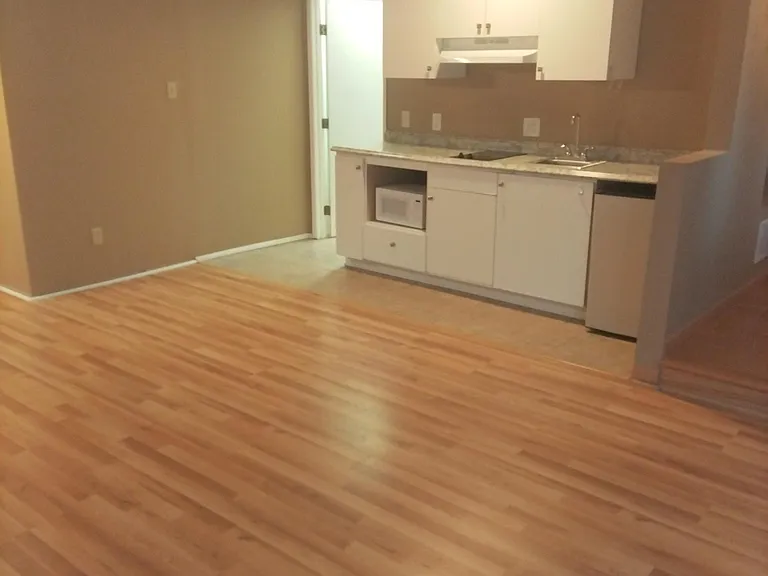 4445 Robbins St — Photo 4