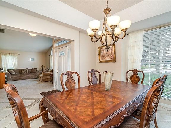 3rd image of 2415 Shoal Creek Ct