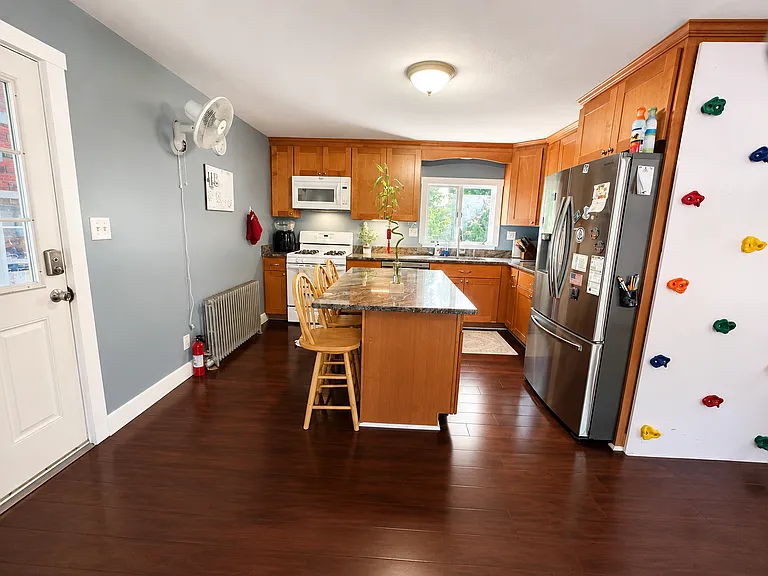 85 Bouchard Ave — Photo 2