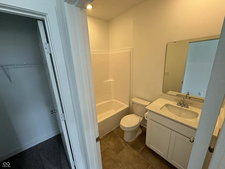 1124 Tansley Ln — Photo 20