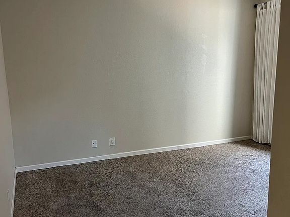 4th image of 898 Clifton Ct