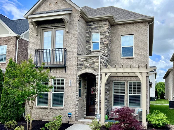 139 Benjamin Ln, Hendersonville, TN 37075
