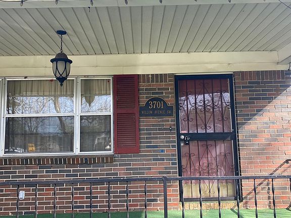 3rd image of 3701 Willow Ave SW