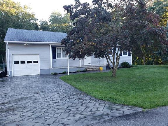 3rd image of 12 Southwind Dr