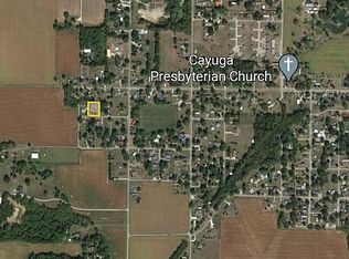910 W Elm St, Cayuga, IN 47928