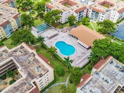 2850 Somerset Dr #202L, Lauderdale Lakes, FL, 33311