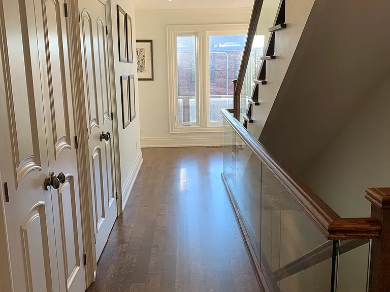 16 Wineva Ave — Photo 11