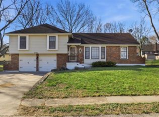 6705 E 126th St, Grandview, MO 64030