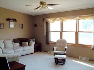 215 Sarahs Cir, Rockland, WI 54653