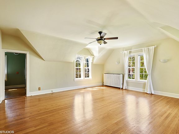 2nd image of 228 1/2 Greenwood St