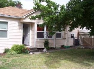 808 SE 12th St, Grants Pass, OR 97526