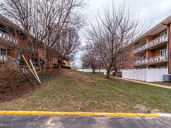 3rd image of 5603 Franconia Rd APT 302