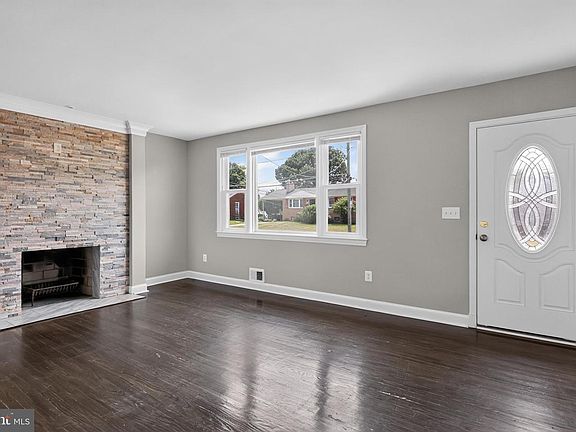 4th image of 4402 Ridgecrest Dr