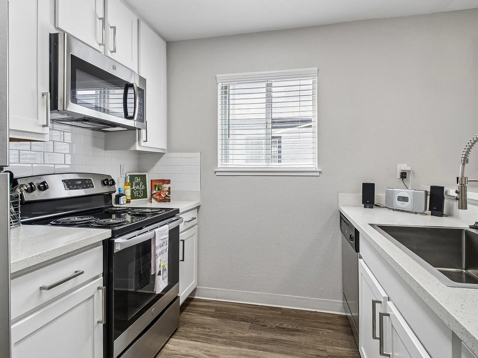 Terra House Apartments — Photo 4
