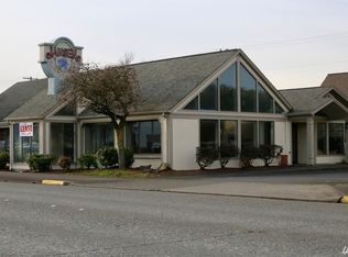 1052 Washington Way, Longview, WA 98632