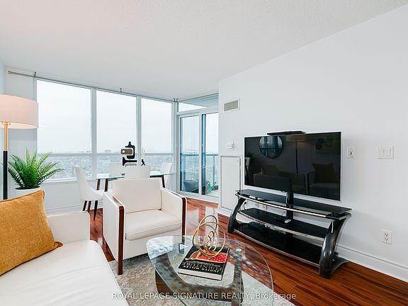 4th image of 15 Greenview Ave #2408