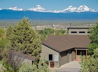 11305 SW Robinson Ln, Powell Butte, OR 97753