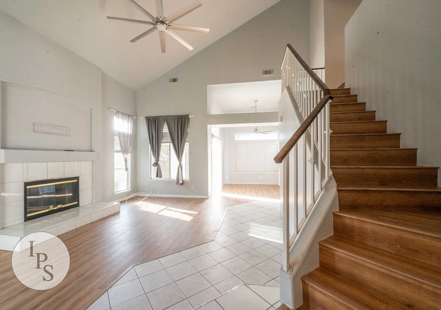 Clovis Eastside Home, 3BR/2.5BA, Built 1994 - Lots of Amenities! — Photo 4