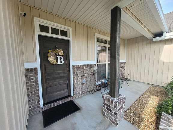 4th image of 3939 Karaline Cir