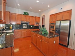 3317 Oak Bluff Ln, Dublin, CA 94568