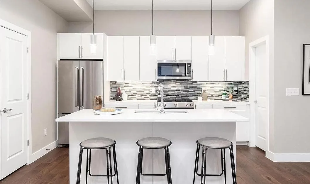 2809 W 25th Ave — Photo 1