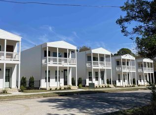 1041 S Hollywood Ave, Fayetteville, AR 72701