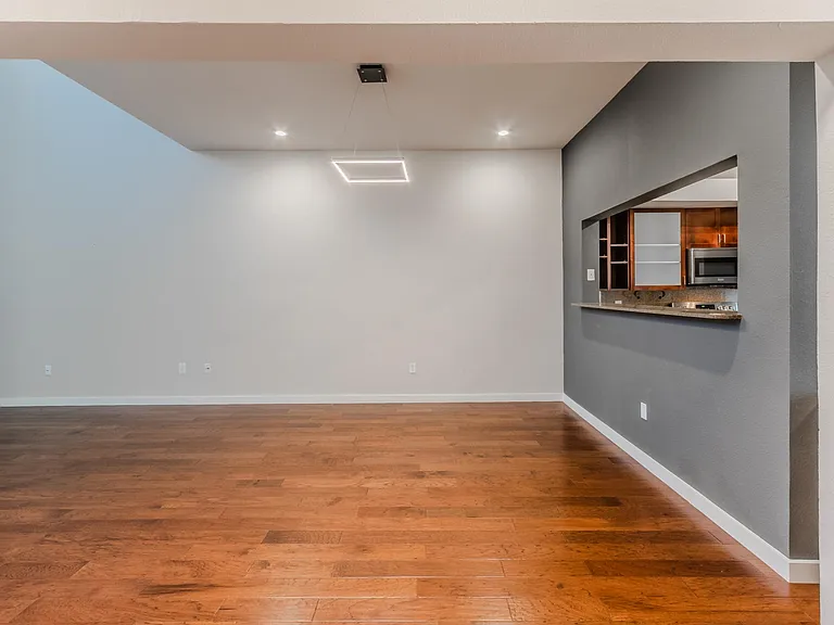 6927 Sumner St — Photo 14