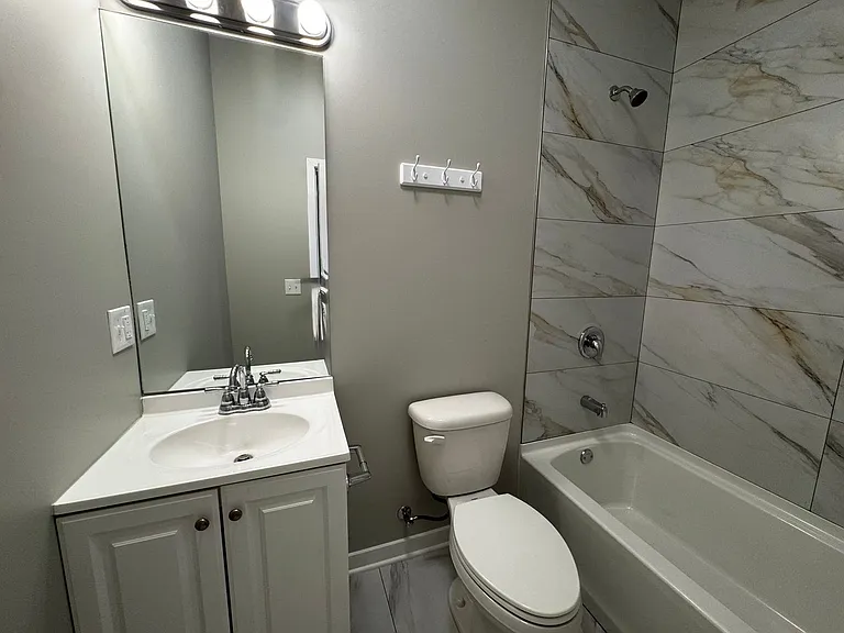 4007 W School St #3 — Photo 8