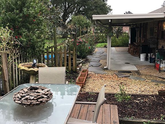 2nd image of 608 Crossland Dr