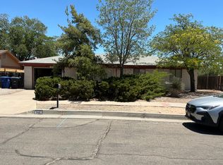 6216 Vista Montano St NW, Albuquerque, NM 87120