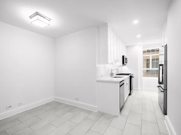 241 Central Park West image 2 of 16