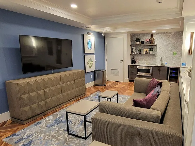 Our resident media lounge is open to residents 24/7 and can be reserved for free for special events and gatherings.