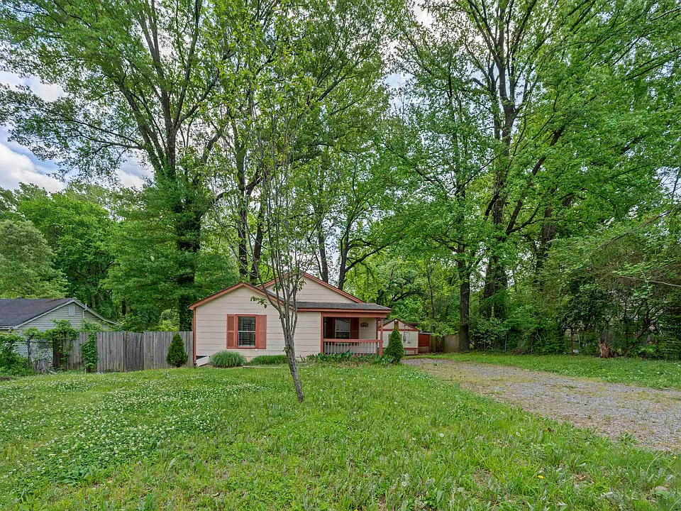 3066 Redbud Rd