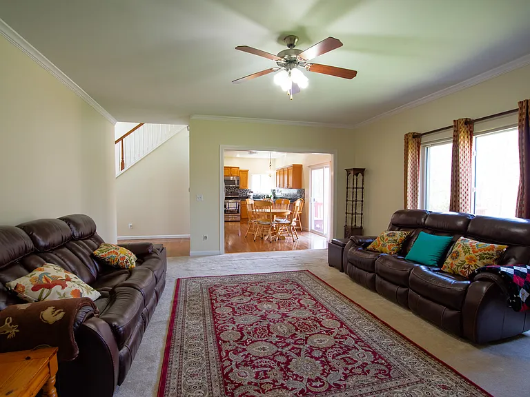 366 Sedgewood Ln — Photo 14