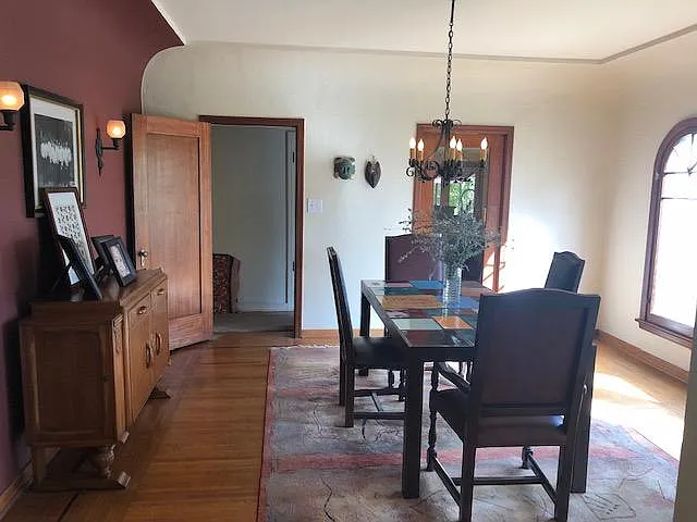 1136 Cordova Ave — Photo 7