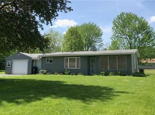 343 Crestwood Dr, New Castle, PA 16101