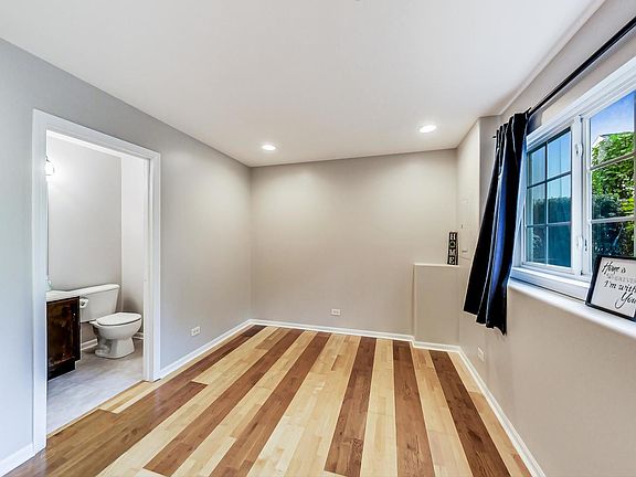5th image of 85 Cantal Ct